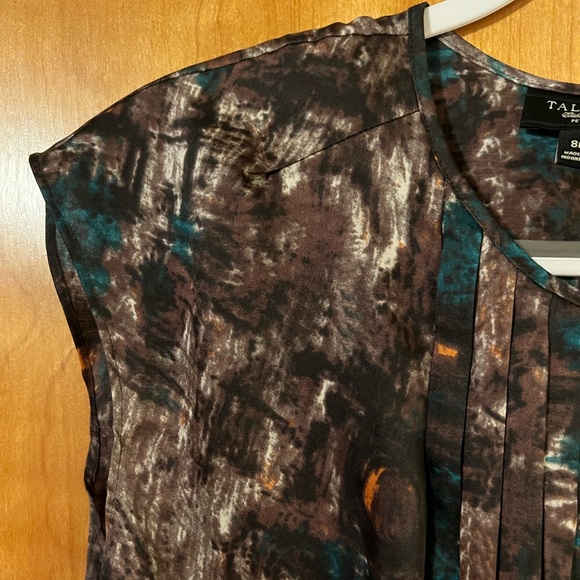 Talbots Sleeveless Top Brown Abstract Pleated Career NWOT Size Petite 8P - Picture 3 of 13